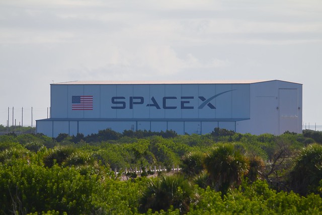 SpaceX hanger