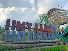 Photo 12 of 22 in the Day 2 - Attractiepark Slagharen and Walibi Holland gallery