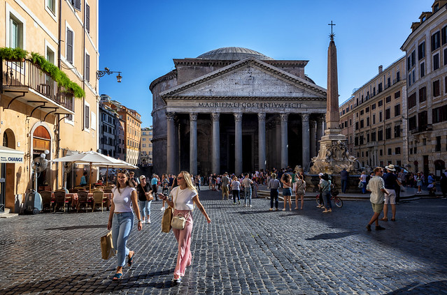 Piazza del Pantheon, Roma