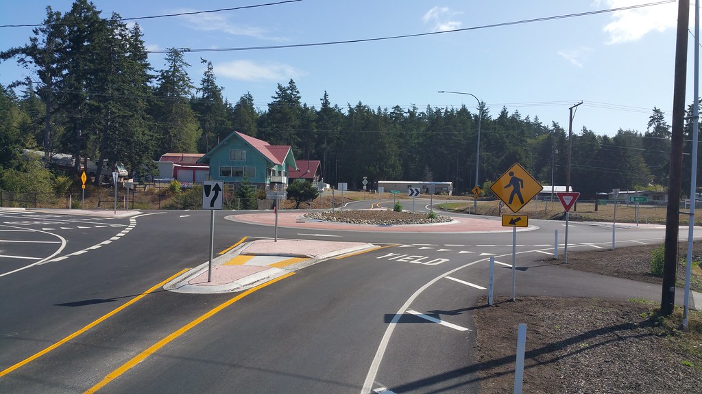 New roundabout on SR 20 and Banta Road