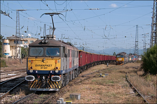 87017 iron duke bulmarket bulgaria iliyantsi yard british rail scrap rsco rolling stock company brc bzk 87007 87033 burgas