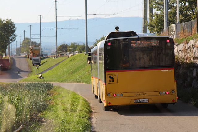 Bahnersatzbus mit Postauto von K.erzers nach B.ern B.rünnen W.estside im Kanton Freiburg - Fribourg der Schweiz