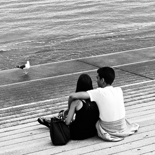 Couple seing the Tagus River (2019)