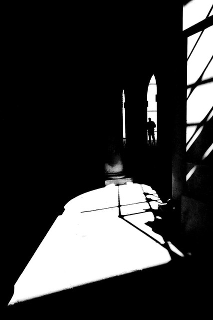 Temple shadows