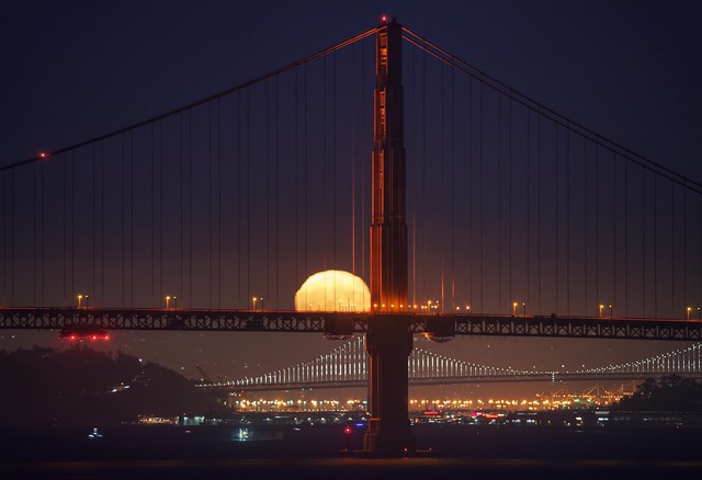 Fireball over Golden Gate Bridge