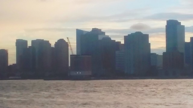 20180814 1924 - Carolyn's New York trip - out on the harbor - 13241956