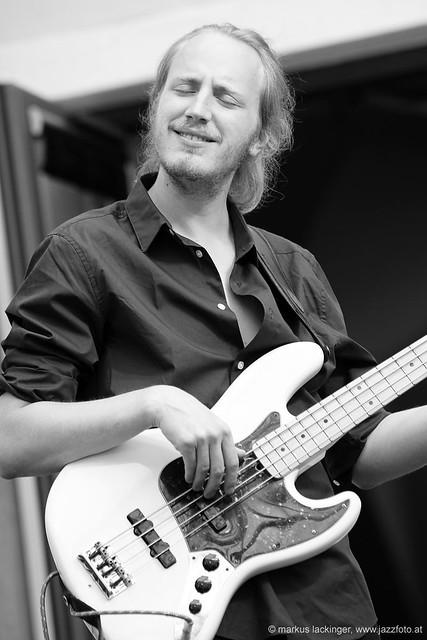 Martin Melzer: bass