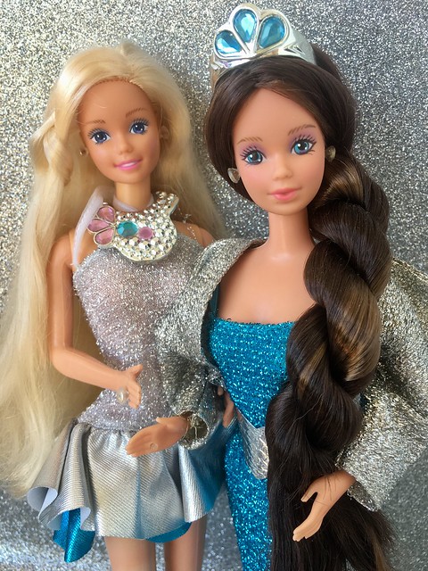 Bloeien Aan het leren bijgeloof 1987 jewel secrets barbie and whitney / princess Laura | Flickr