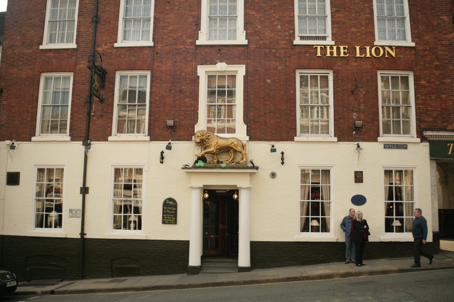 the lion hotel