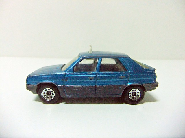RENAULT 11 TAXI 