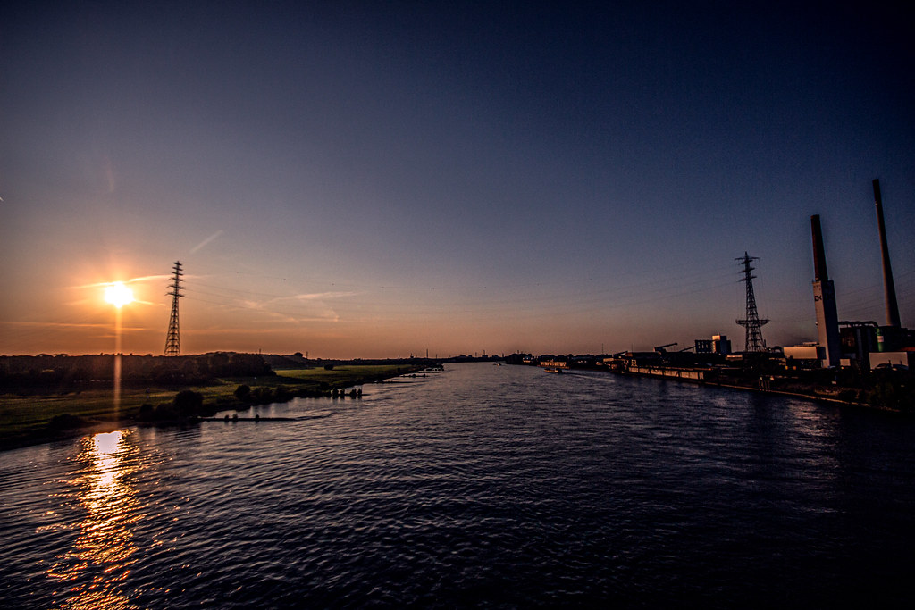 Sunset, Rhine, Duisburg, Germany