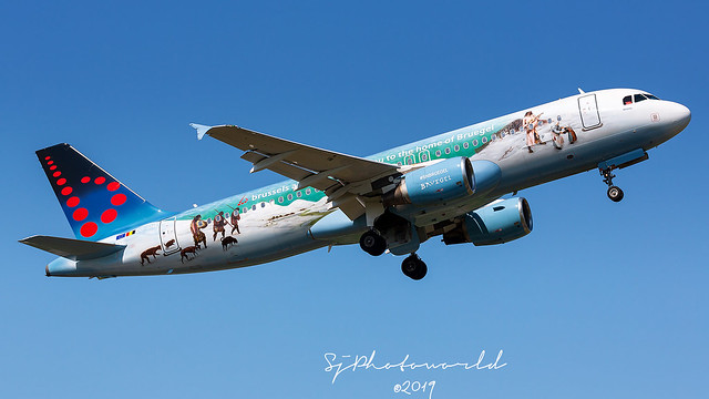 Brussels Airlines Airbus A320-2 OO-SNE
