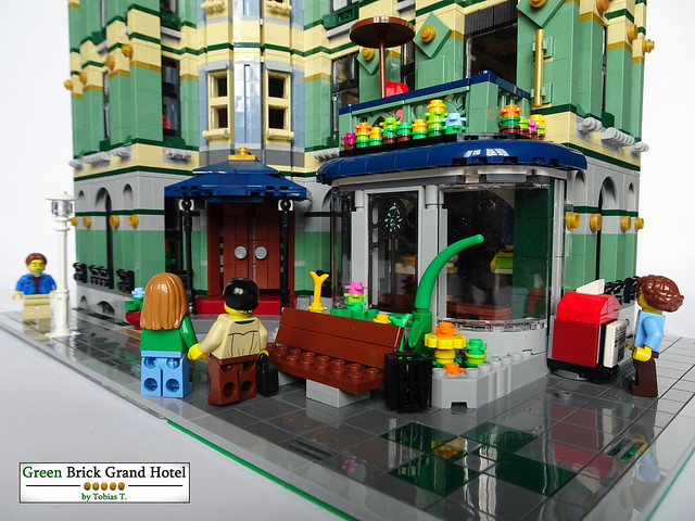 Green Brick Grand Hotel - Exterior Detail