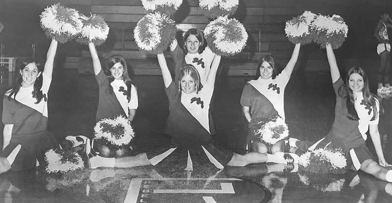 cheerleaders_1971