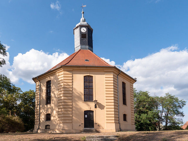Golzow (Mittelmark): Dorfkirche - Village Church