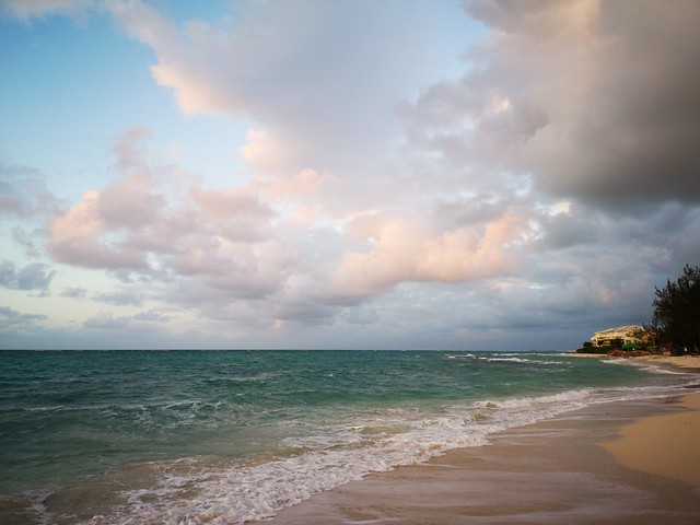 Love Beach Bahamas captured with my Huawei P20 Pro