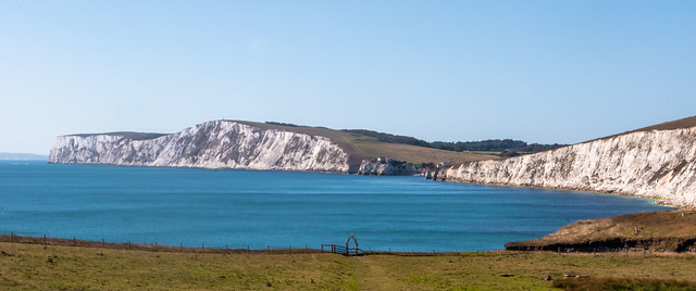 2019 09SEP17  FRESHWATER BAY AND TENNYSON DOWN FROM COMPTON