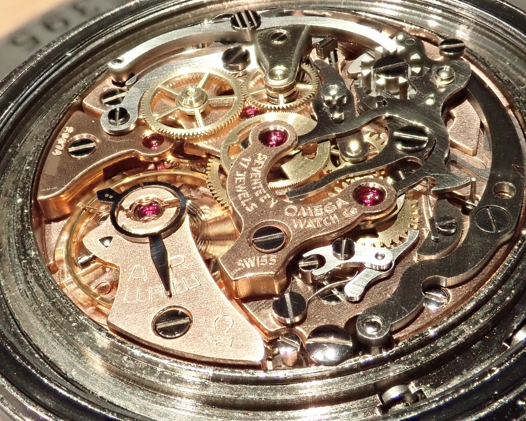 Une speedmaster 321 de 1968 presque comme neuve 48805759341_d5204f79e1_b