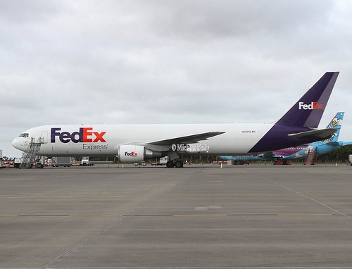 FedEx                            Boeing 767                                     N112FE | by Flame1958