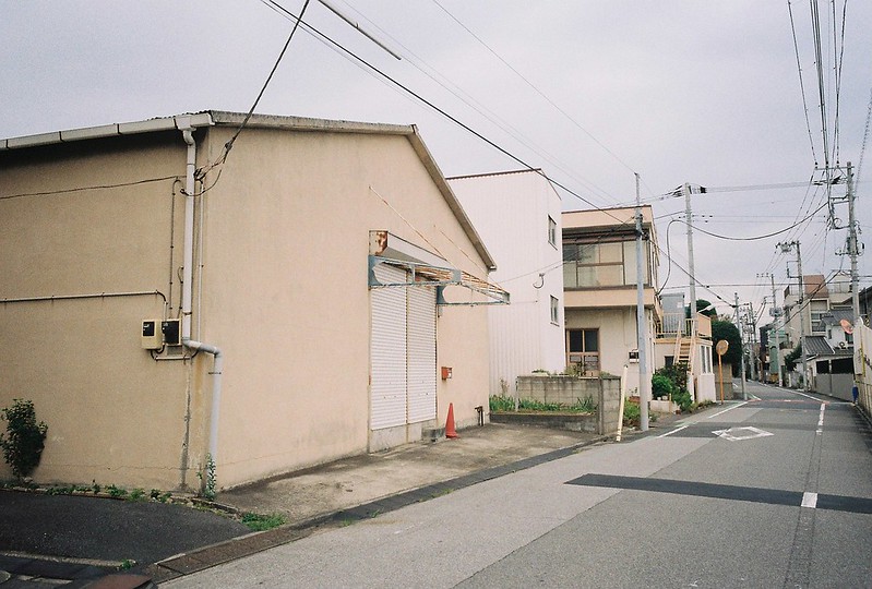 GR1s+Kodak Color Plus200東京いい道しぶい道 渋江商店街アメリカンな色調の町工場