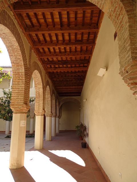 patio del Real Convento de San Francisco e Iglesia de Santiago Velez Malaga Málaga 04