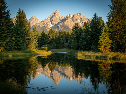 schwabacherlanding grandteton nationalpark wy wyoming mountains sky forest trees river water reflection