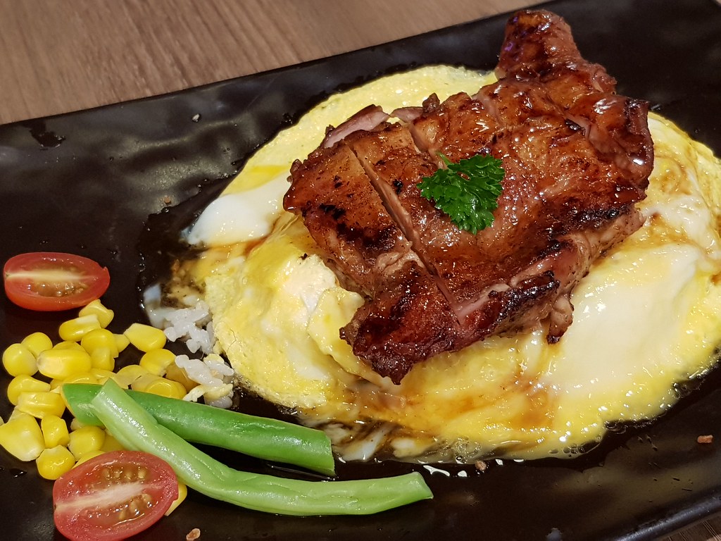 日式照烧鸡扒奄列蒜米饭 Terriyaki Chicken Omellete Garlic Rice rm$14.90 @ 乐在 Let's Joy Cafe & Dessert USJ10