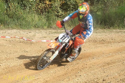 comp_EJK_3540 | by ej.kitt