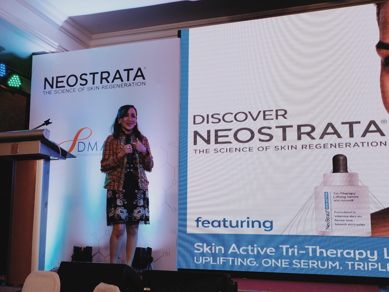 DMARK Launches Neostrata Skin Active Tri-Therapy Lifting Serum