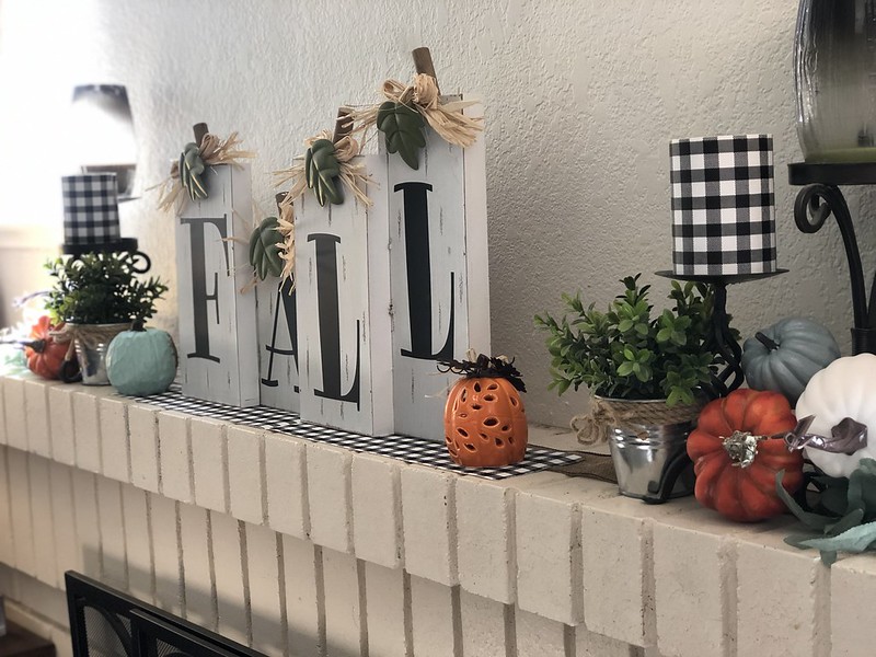 fall 2019 mantle