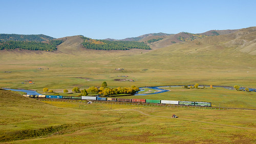 railway železnice train vlak bahn zug lokomotiva locomotive motorová diesel 2te116 bayanbuural mongolsko mongolia mn 2тэ116 баянбуурал ulaanbaatartömörzam убтз улаанбаатартөмөрзам