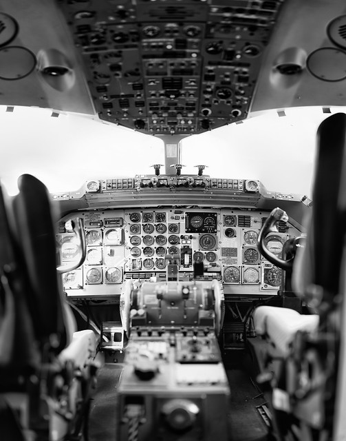 VFW 614 cockpit