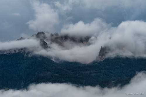 2019 dolomites europe italy latemar wieserhof atmospheric cloud cloudy moody mountainrange rain rainclouds trees