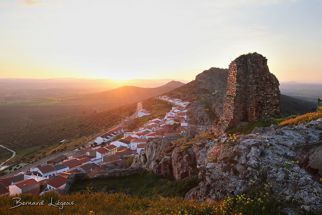 Benquerencia de la Serena, castillo au couchant | castle at sunset