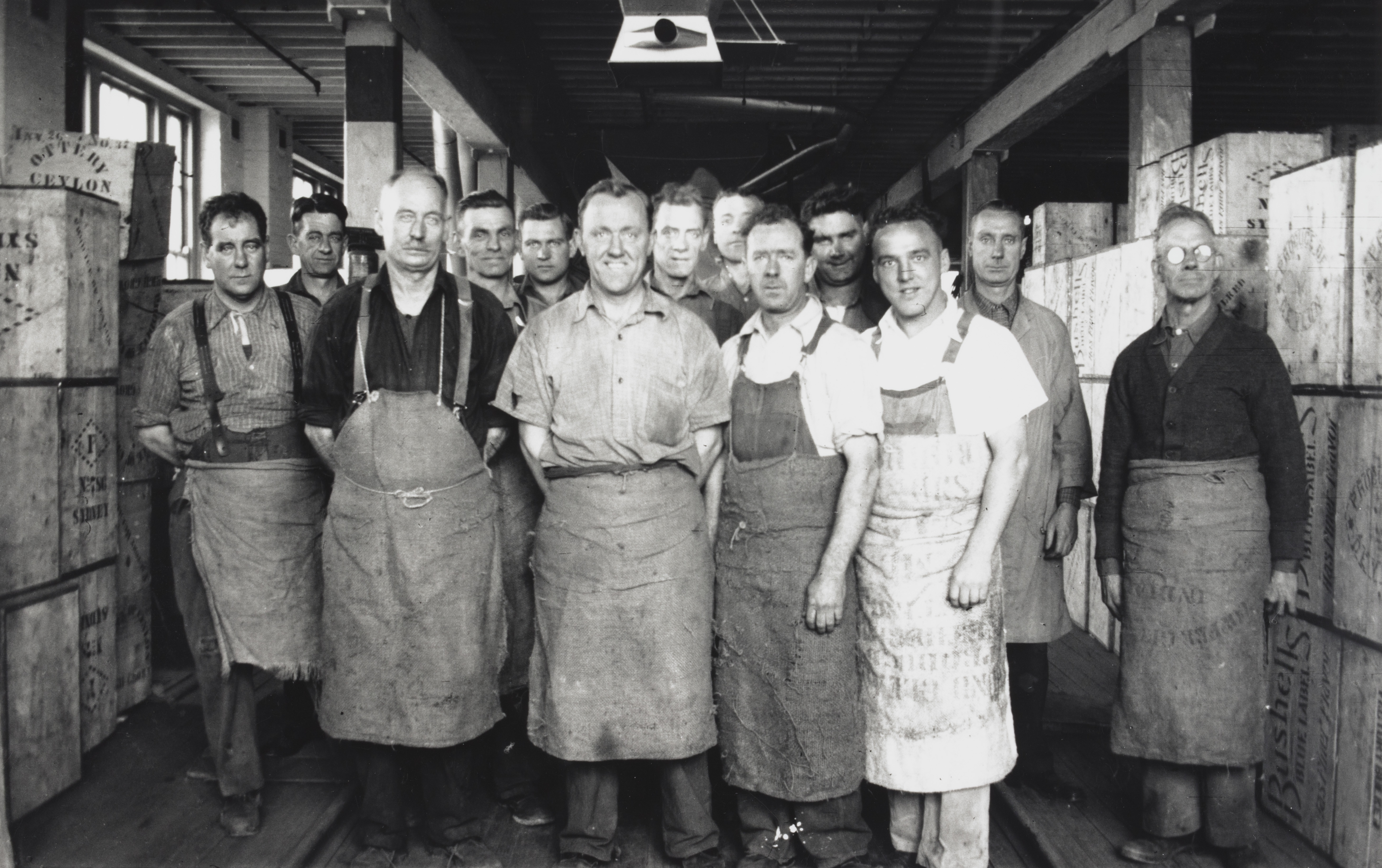 Tea blending Department staff, Bushells Tea Factory, Sydney, 1936, Sydney, PXE 1554