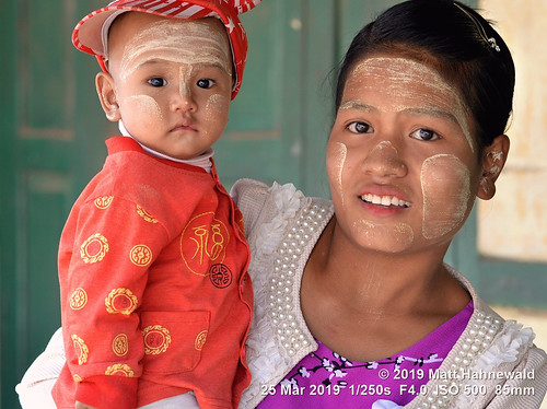 face natural skin head painted makeup forehead protection cosmetic thanaka qualityphoto childreneyes facingtheworld matthahnewaldphotography love beauty childhood holding humanity expression happiness safety relationship oriental ethnic consensual upbringing two baby asian person asia burma traditional mother son myanmar motherhood burmese motherandchild cultural kalaw shinstate street boy woman female child young 85mm doubleportrait nikkorafs85mmf18g nikond610 family colour beautiful smiling closeup outdoor posing parent together caring halflength clarity lookingatcamera seveneighthsview