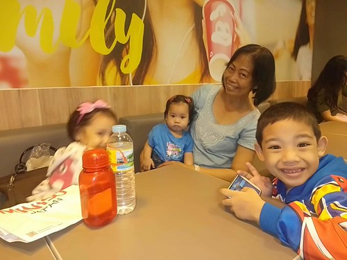 9_27_2019 videocall 2x. isa sa umaga kwentuhan, at isa sa gabi dahil papaunta n kau kay papa, pinasundo nlng kau ng nanay nio dahil my lakad daw cla n importante | by dray_ef