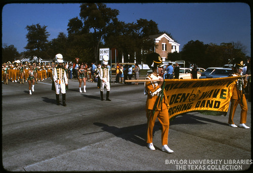 Baylor University Homecoming 1975 Golden Wave Band (6)