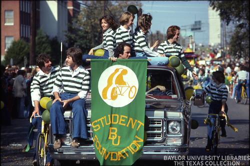 Baylor University Homecoming 1975 Parade (4)