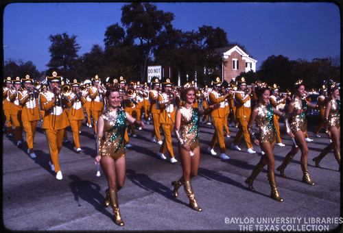 Baylor University Homecoming 1975 Golden Wave Band (4)