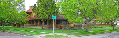 kansas vacation roadtrip trip 2019 may may2019 spring spring2019 minivacation sedgwickcounty wichita flw fllw franklloydwright henryallenhouse allenhouse house architecture building historic prairiestyle prairieschool pano panoramic panorama autostitch 2ndst 2ndstreet roosevelt usa