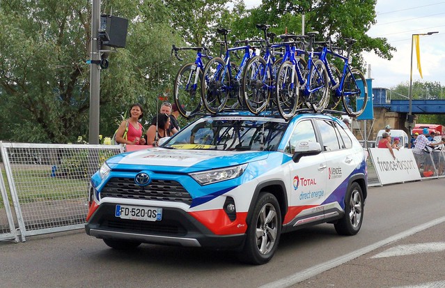 Toyota RAV4 Total Direct Énergie Tour de France