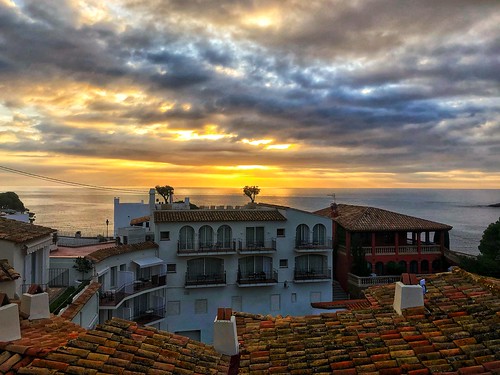 catalonia spain sunrise house aiguablava iphonephotography iphone españa roof rooftiles tiles cloud sun tree
