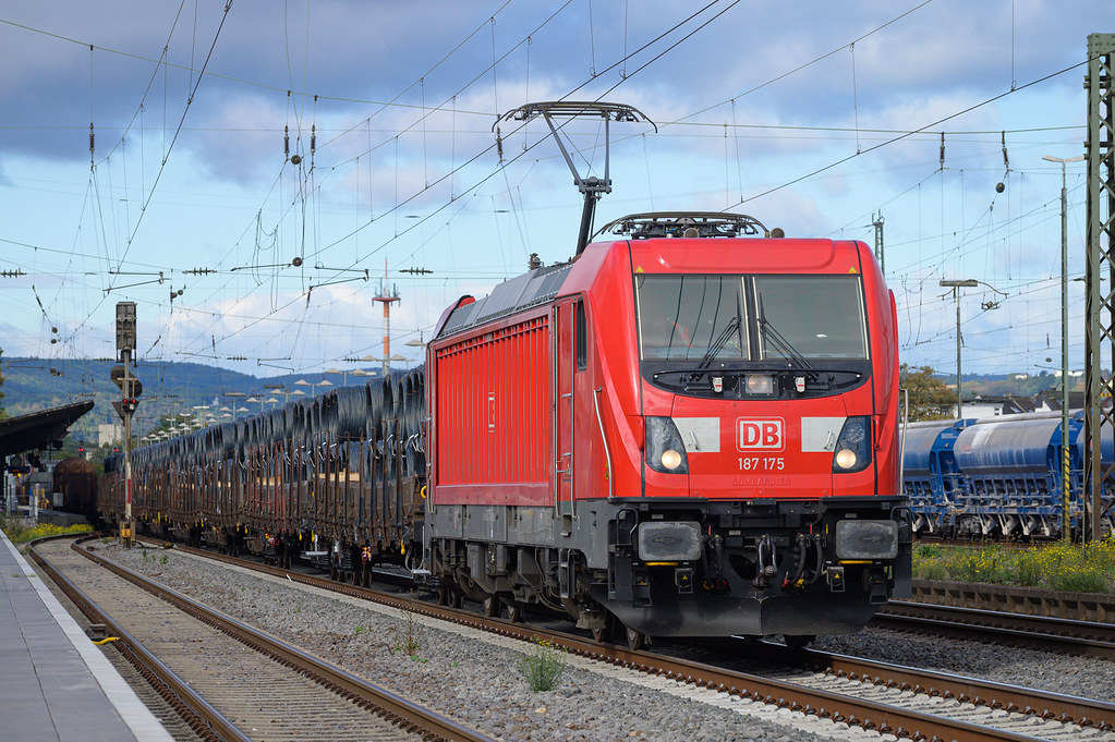 Deutsche Bahn 187 175 with a cargo train seen in Neuwied, Germany