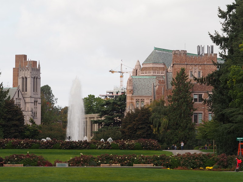 University of Washington: Drumheller Fountain