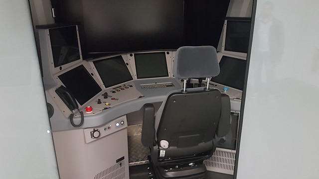 Morning tour of the simulator for new trains in France