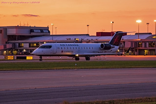 Air Canada Express (Jazz Air) Bombardier CRJ-200ER CG-JZZ