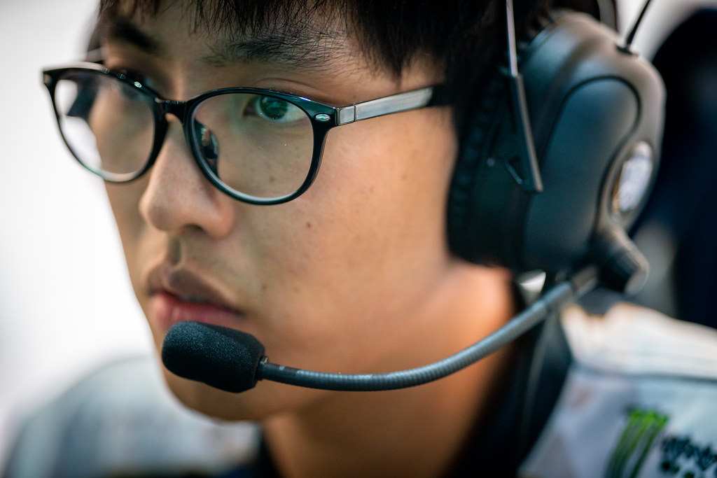Worlds 2019 Group Stage Day 1