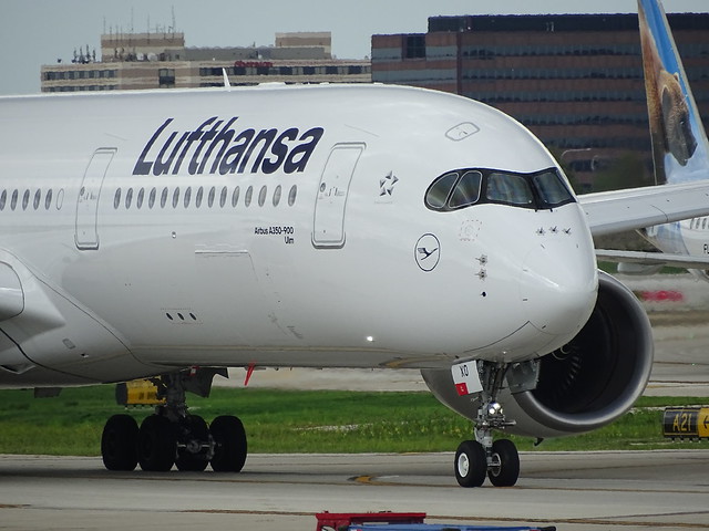 Lufthansa Airbus A350-941 D-AIXO