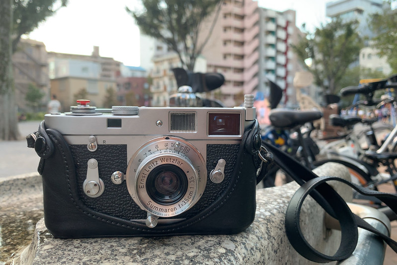 Leica M2+Leitz Summaron 35mm f3 5+Kodak Ultramax400滝野川迷宮のとば口本日のカメラ